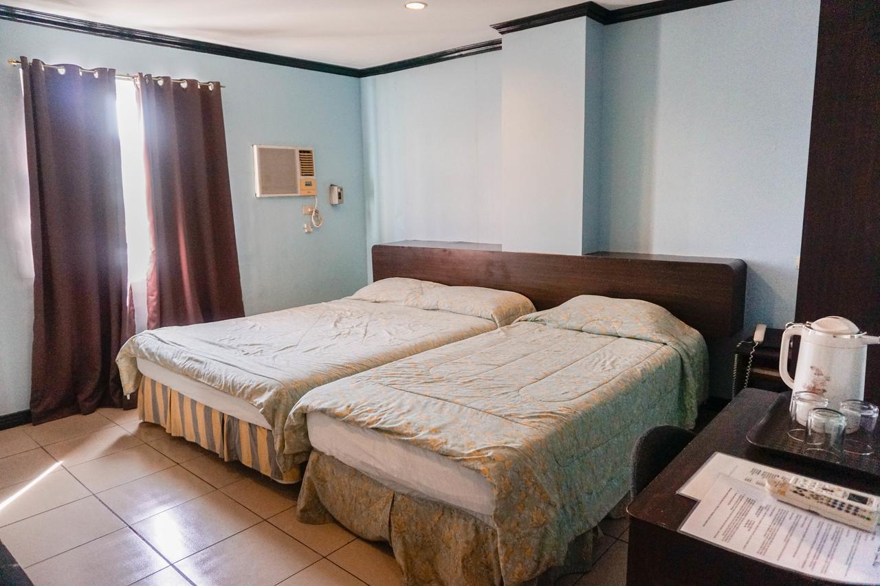 Crowne Garden Hotel Cebu Extérieur photo