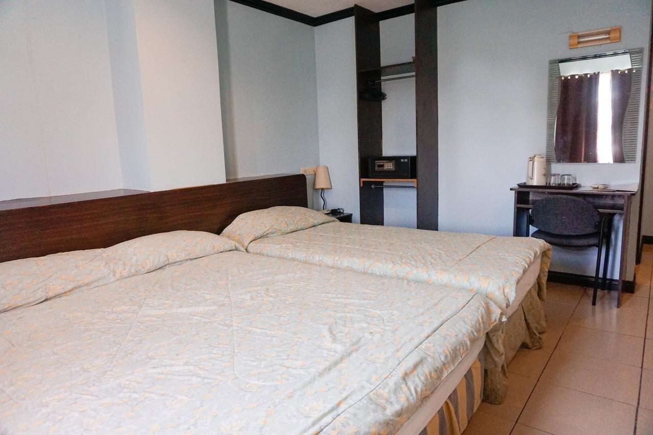 Crowne Garden Hotel Cebu Extérieur photo