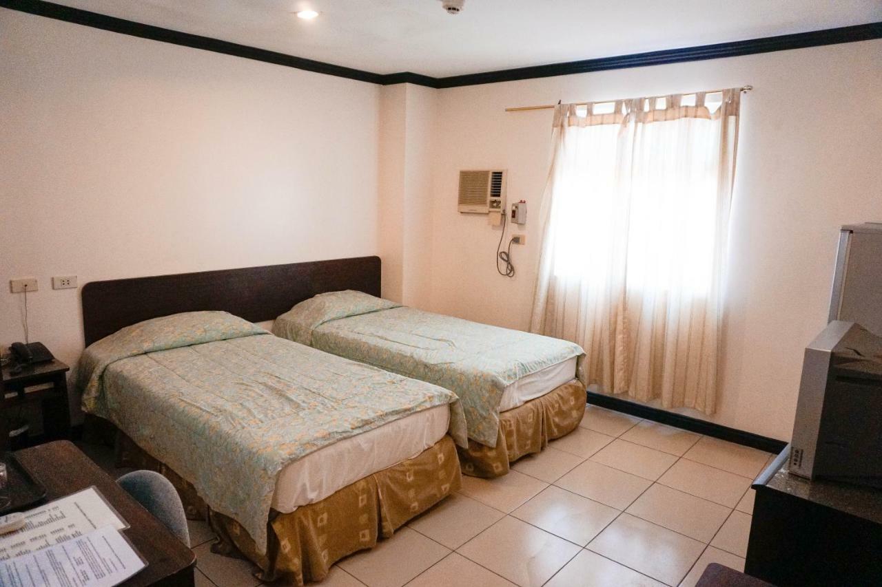 Crowne Garden Hotel Cebu Extérieur photo